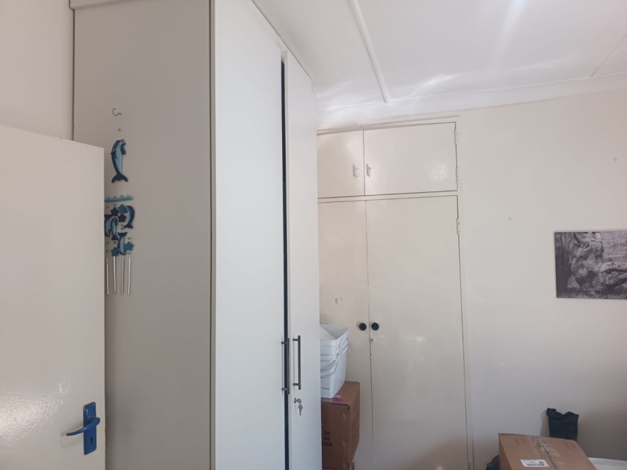 4 Bedroom Property for Sale in Heuwelsig Northern Cape